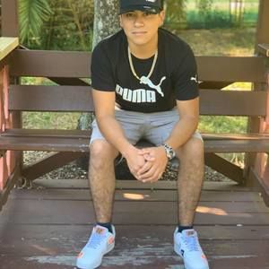 Meet your Posher, Eduardo